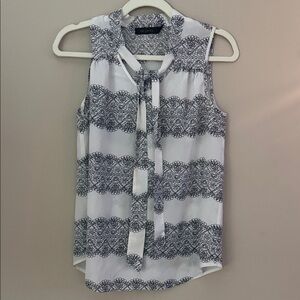 The Limited White Sleeveless Blouse Size S